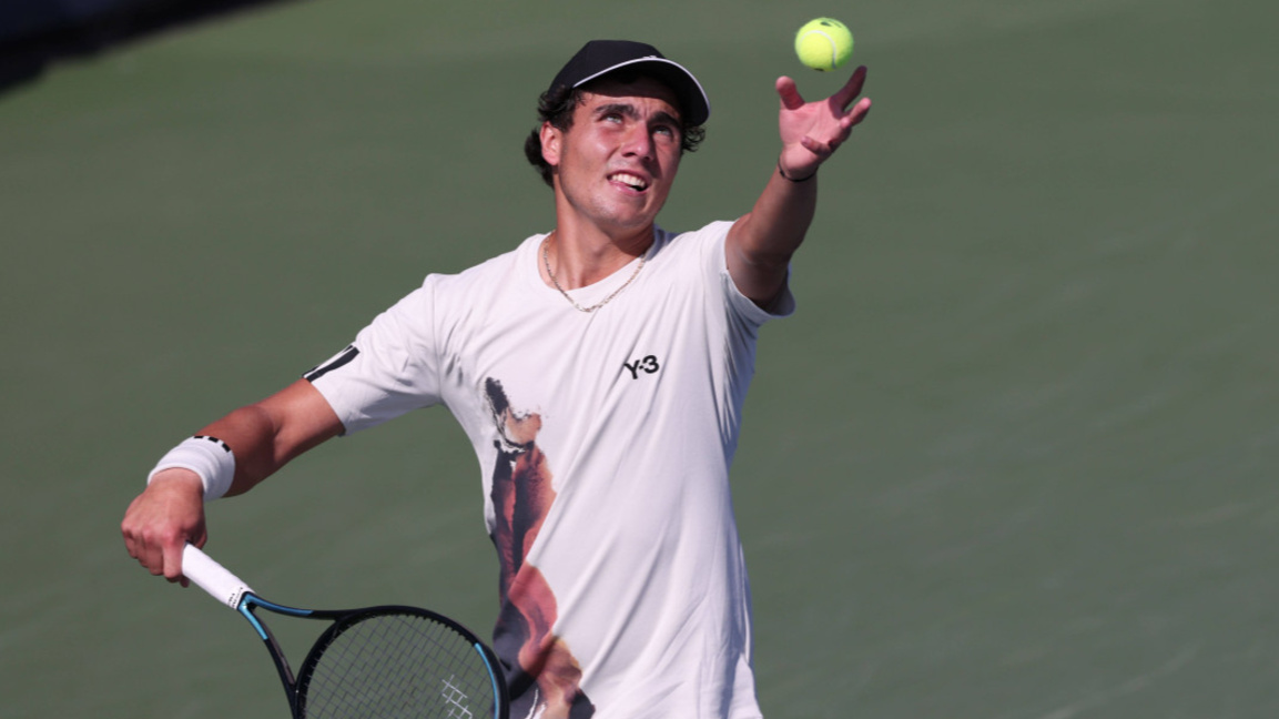 Иван Иванов