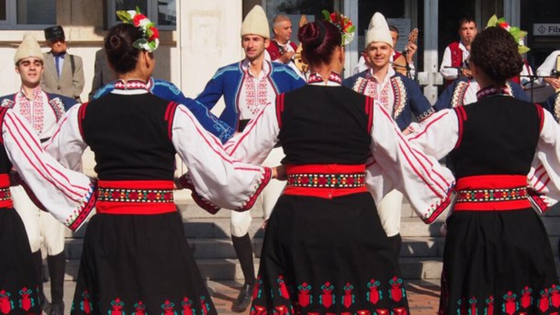 На 22 юни отбелязваме Деня на българския фолклор