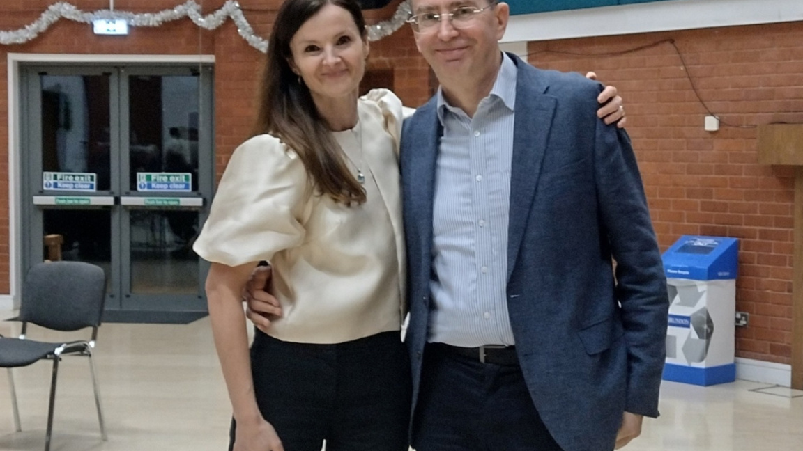 Българката Маги Филипова застана начело на общински съвет в Англия