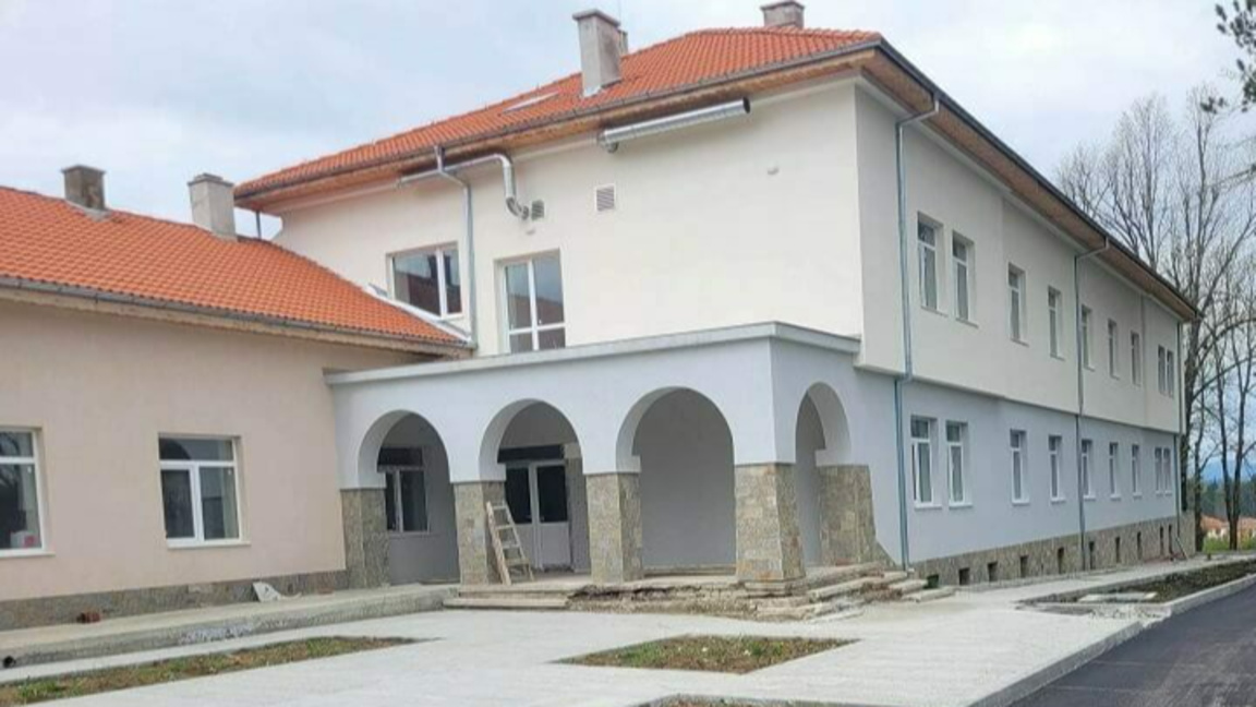 Финална права за медицинския център във Върбица