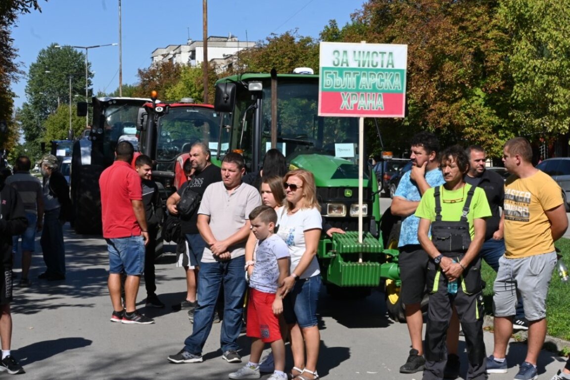 Ο πρωθυπουργός ζητά συνάντηση με τους δυσαρεστημένους σιτοπαραγωγούς
