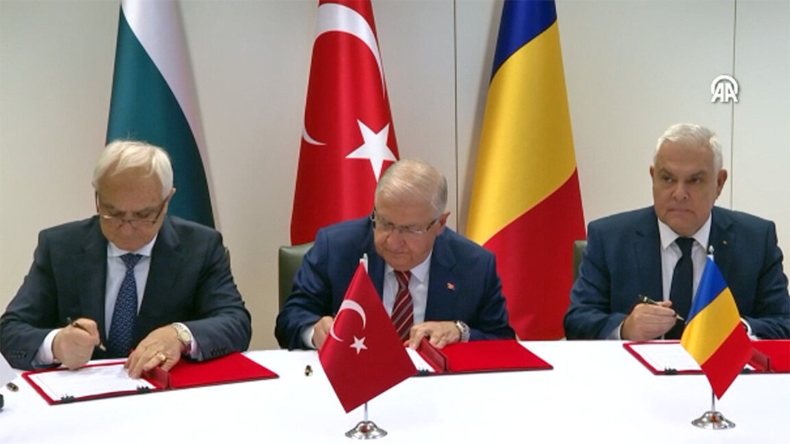 (L to R) Atanas Zapryanov, Yasar Guler and Angel Tilvar