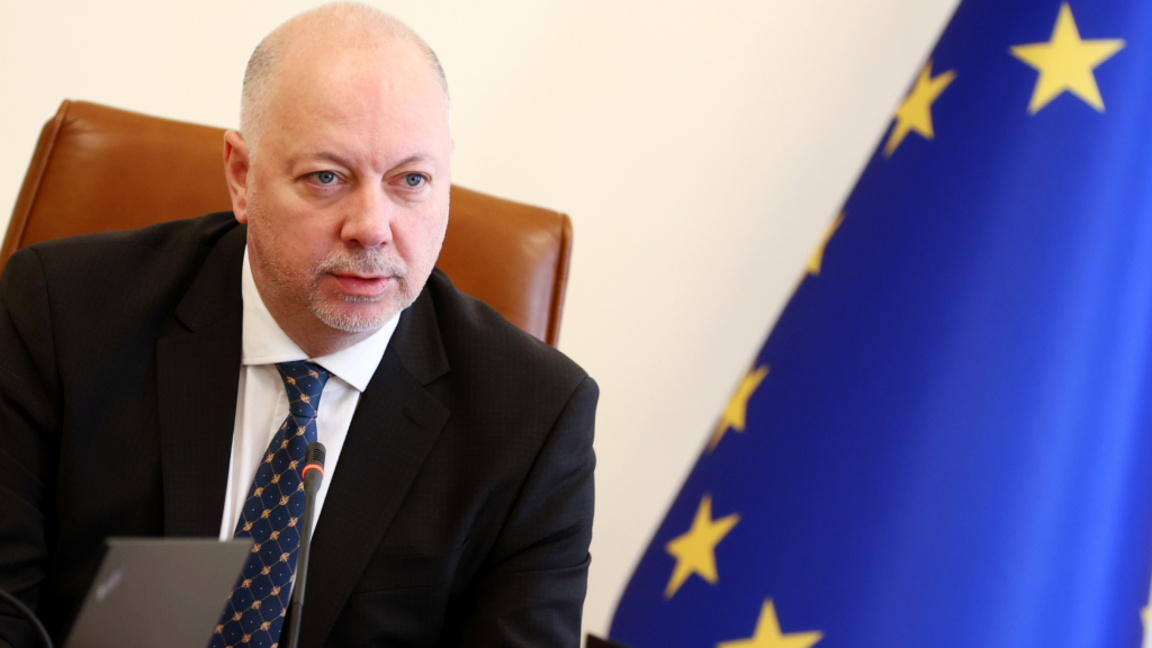 PM Rosen Zhelyazkov is leading the Bulgarian delegation in Davos