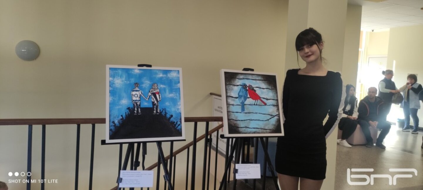 Ученици от Габрово с призив: „Не пренасяйте войната от вашите умове в нашите сърца“