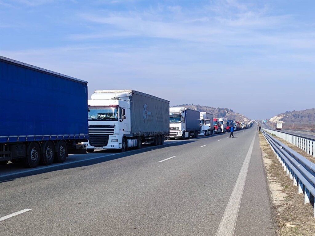 Въведоха извънредни мерки по контрол на трафика в Гърция