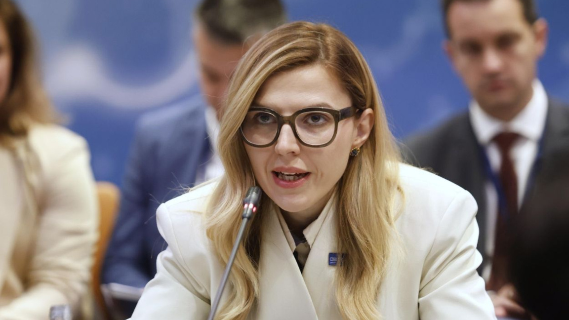Bulgarian Foreign Minister Velislava Petrova