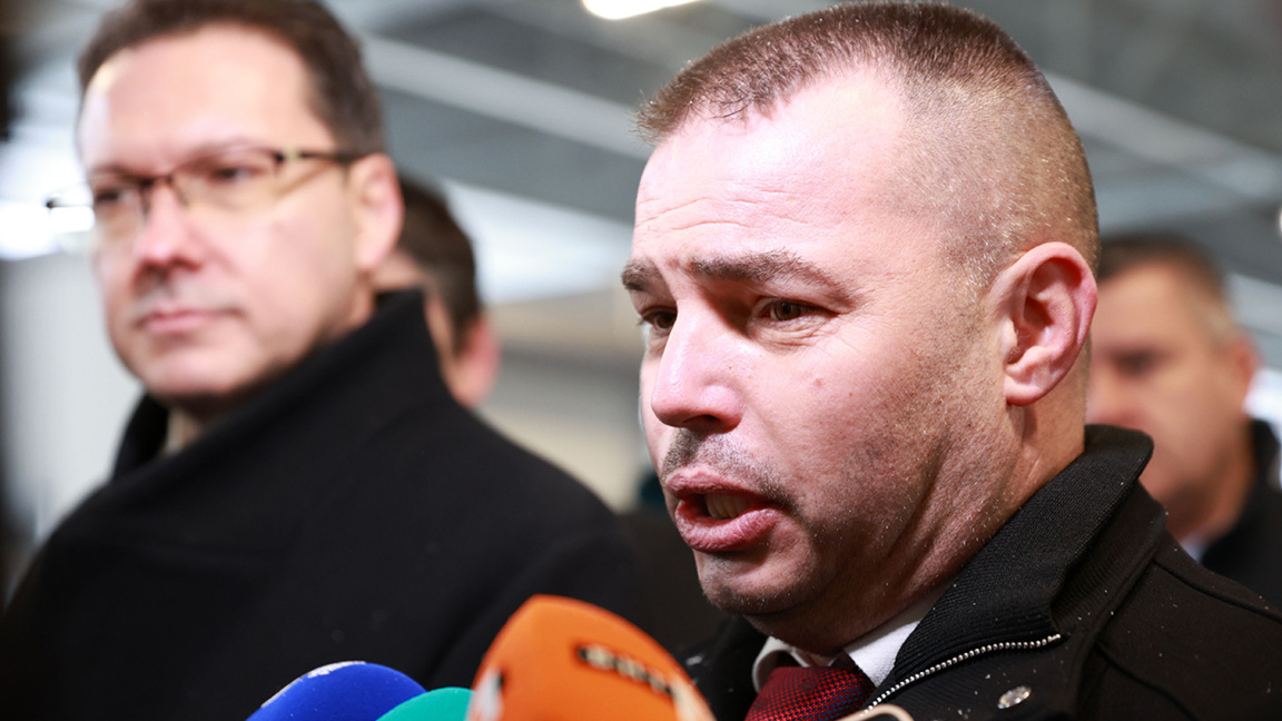 Anton Zlatanov (în față) și Daniel Mitov (în spate)