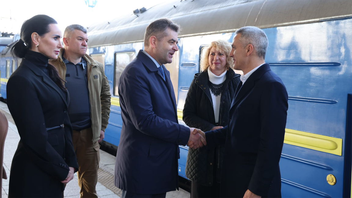 Andrej Gjurow und fünf Minister zu Visite in Kiew