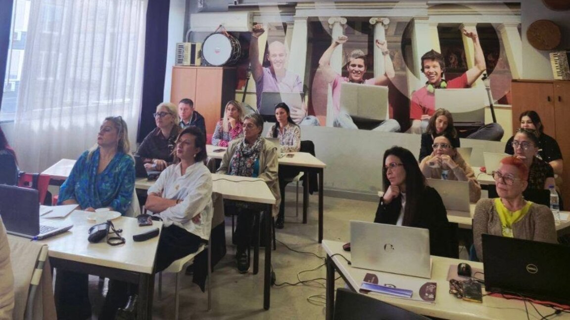 La Escuela Dominical Búlgara en Atenas con una conferencia dedicada a la IA en la educación