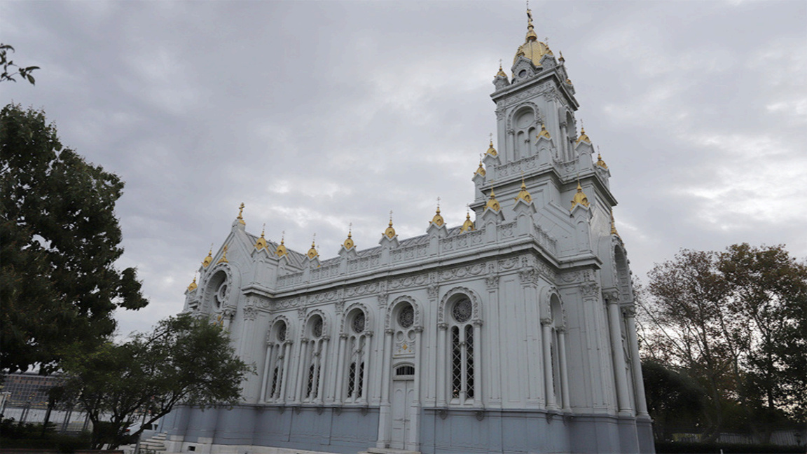 Le patriarche bulgare célèbre la messe en l'église "Saint-Stéphane" d'Istanbul