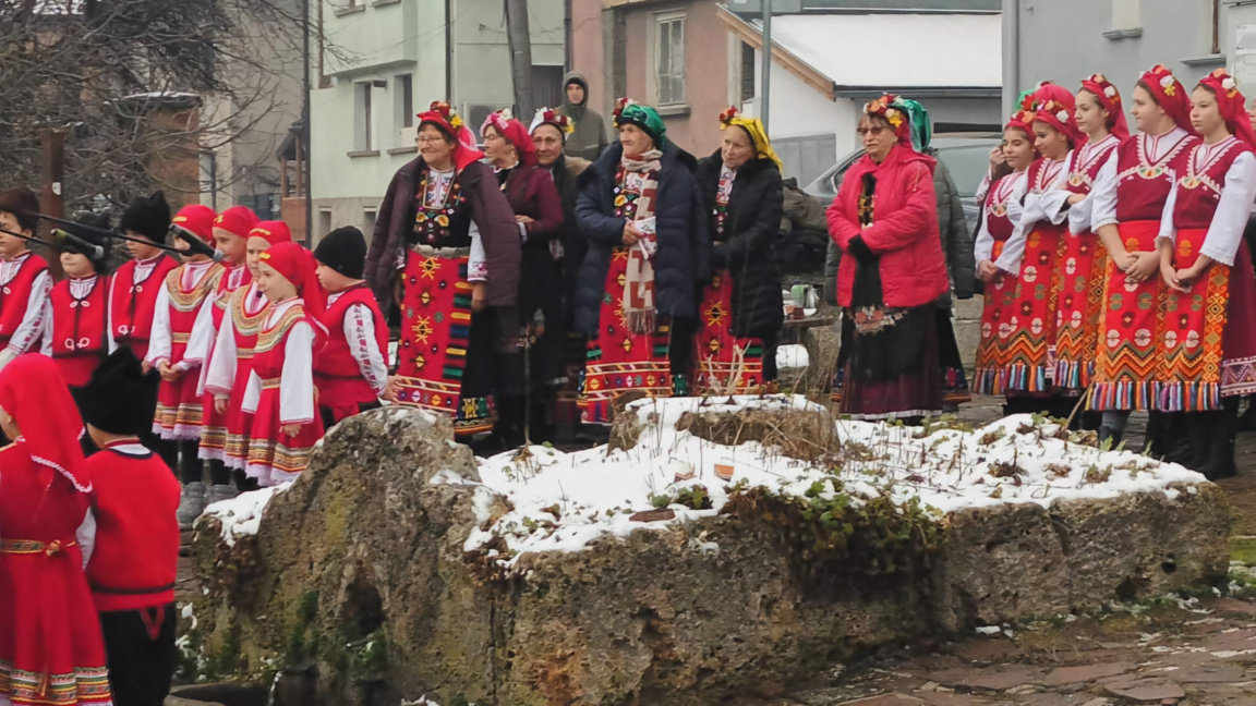 Наричане на пръстени в Етрополе