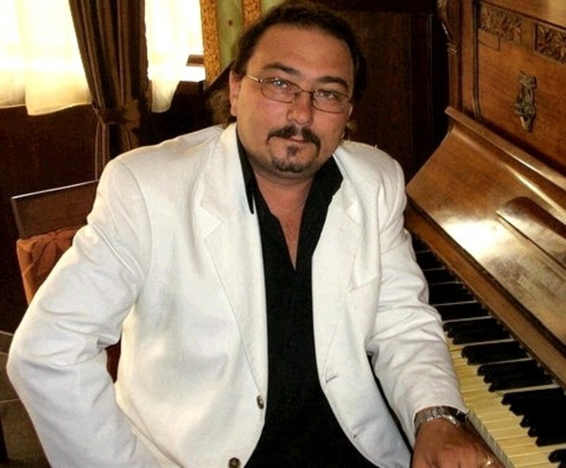 Композиторът, който свири на цветята