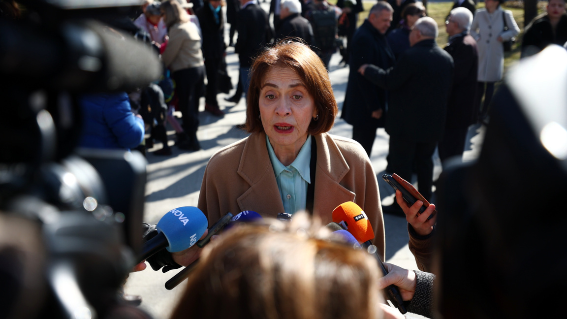 Нейнски: Още 10 българи са изведени безопасно по суша от Катар и Кувейт