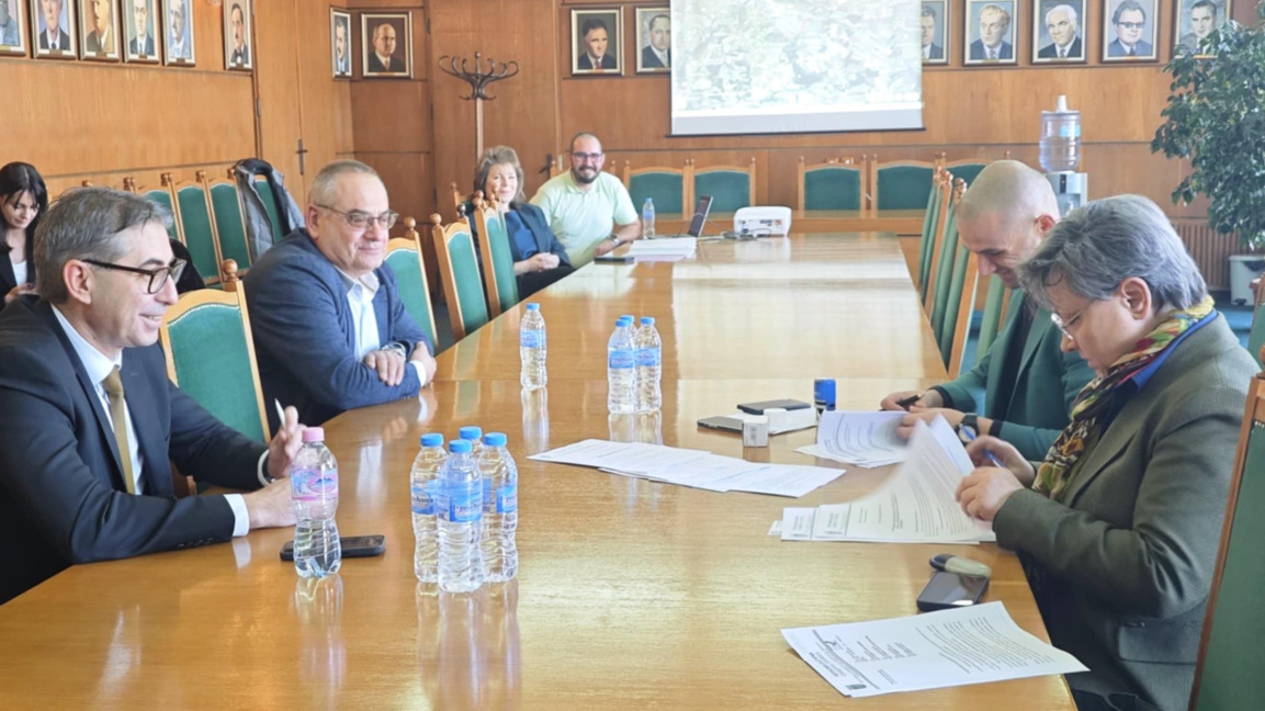 На среща кметове на пет общини от Плевенска област се обединиха в подкрепа на т.нар. Югозападен обход на Плевен