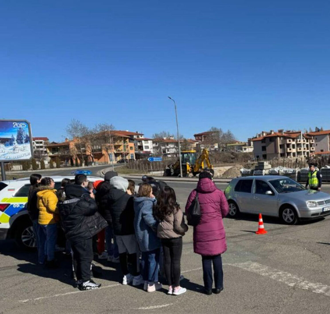 Полицаи от РУ-Джебел  обучиха деца на безопасно поведение при движение в пътни превозни средства