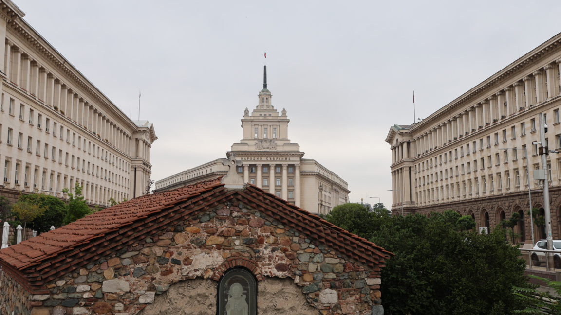 Седмица на оттегляне на "единствения възможен" бюджет
