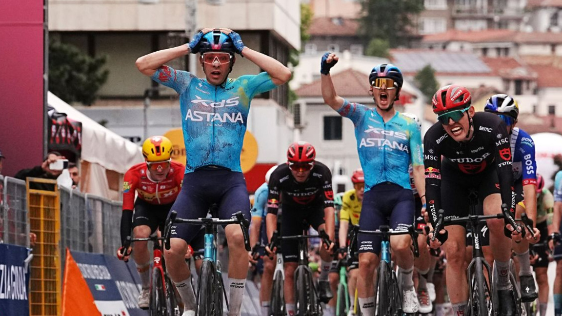 Debutant Guillermo Silva wins Stage 2 of the 2026 Giro d’Italia in Bulgaria
