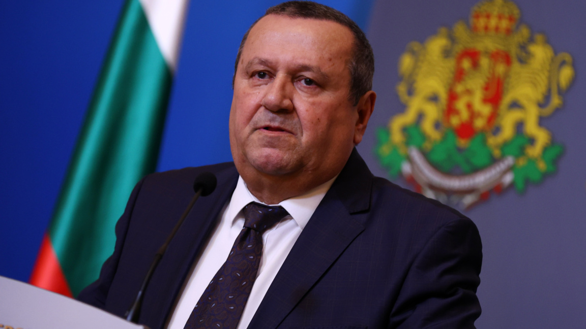 Служебният министър на труда и социалната политика Хасан Адемов прави изявление за медиите в Министерския съвет - 23 февруари 2026 г.