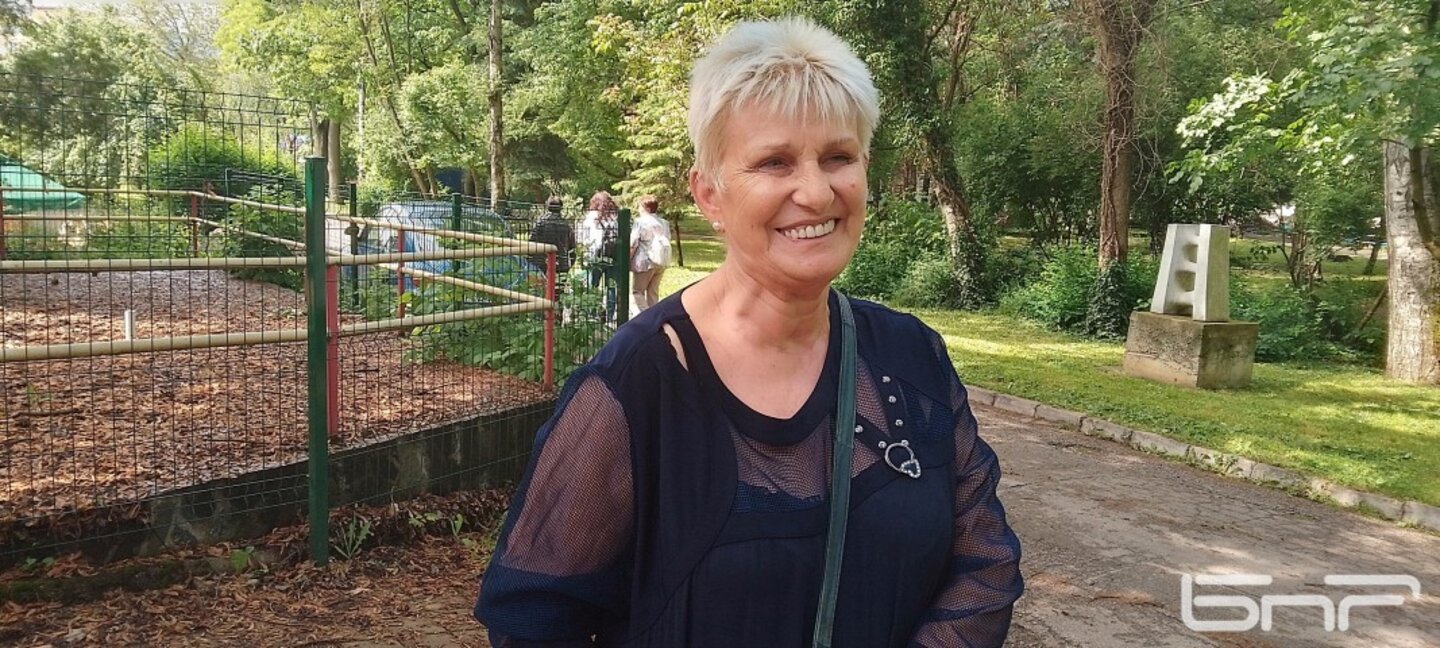 Ваня Михова
