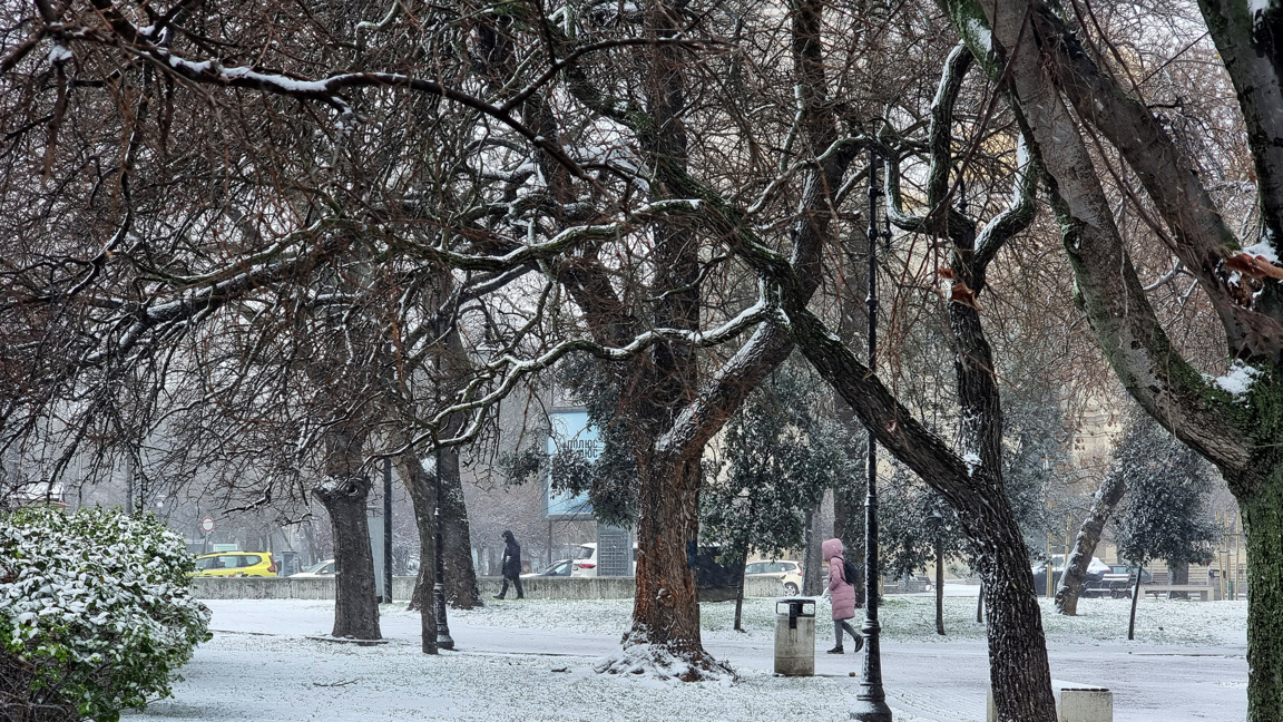 Оранжев код за дъжд и сняг в 19 области у нас