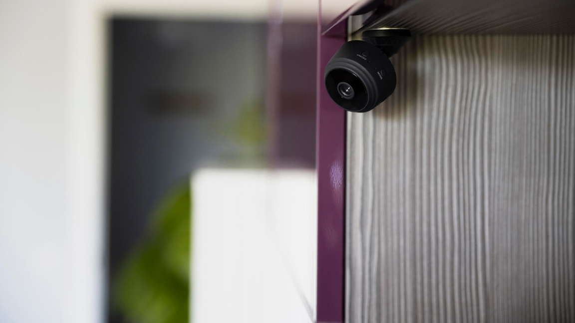 Комисията за защита на личните данни започна проверки в салоните за красота