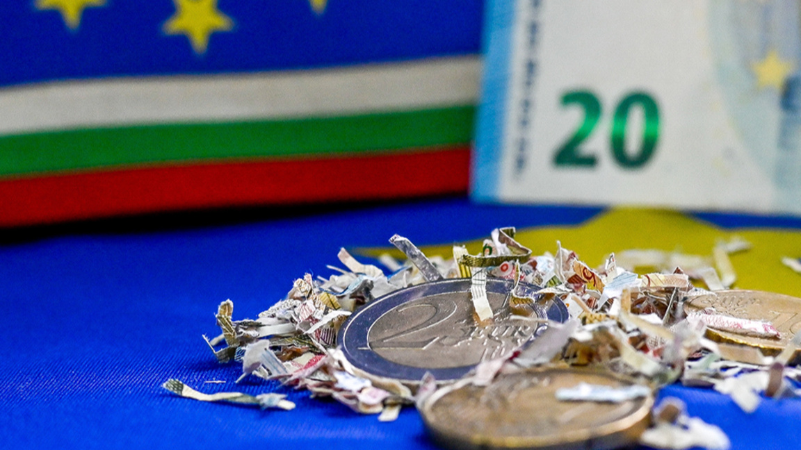 В 52 пощенски станции в Кюстендилско обменят левове в евро