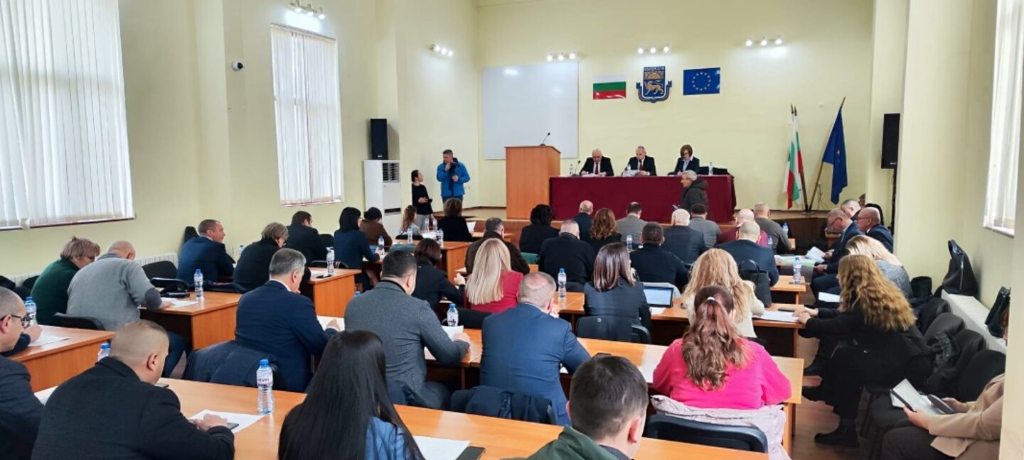 Съветниците приеха двойно увеличение на таксите за гробни места