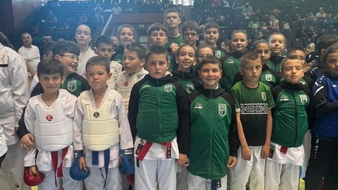 13 отличия извоюваха малки бойци