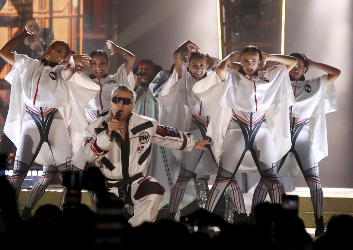 Роби Уилямс изнесе концерт на стадион „Васил Левски“ в София, 28 септември 2025 г.