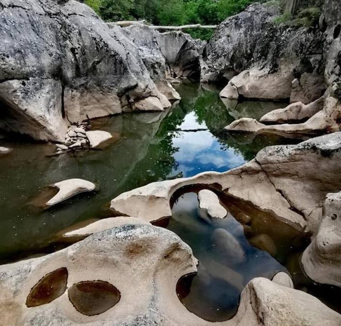 Каньонът на река Ботуня - забравената красота