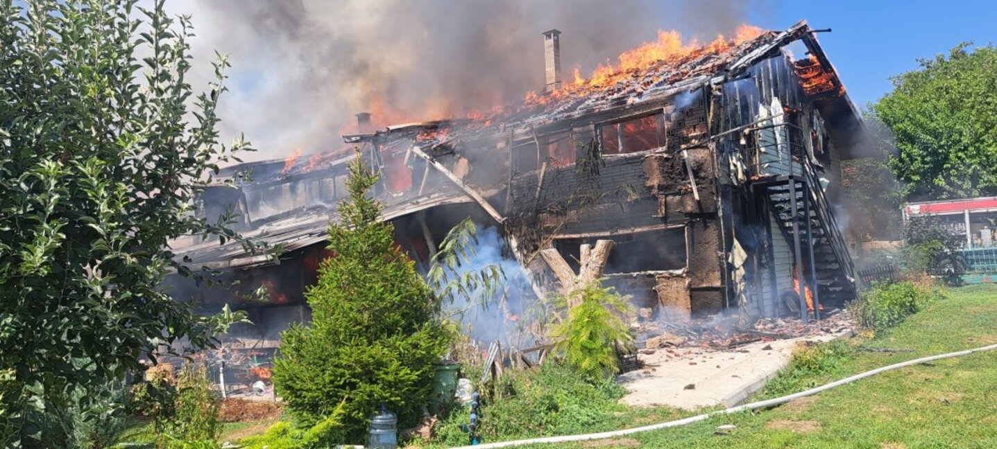 Даниела Христова се нуждае от помощ, за да изгради отново дома си