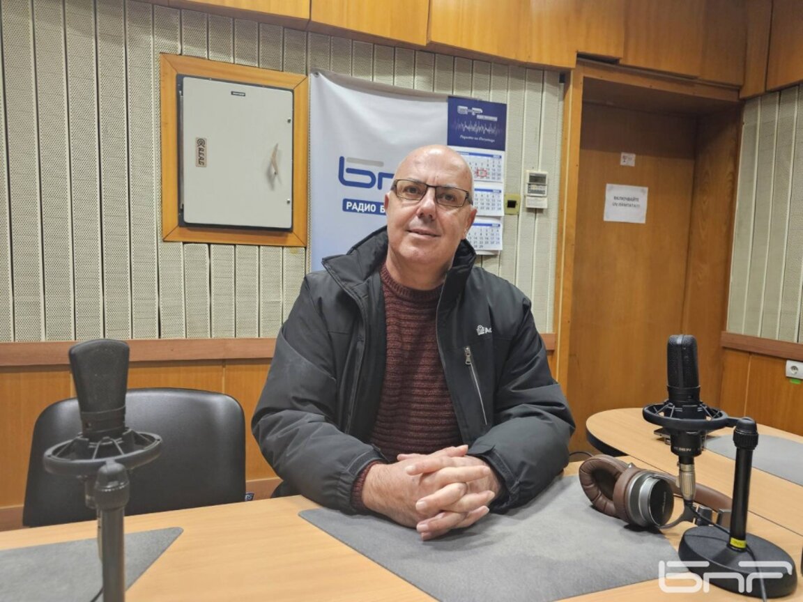 Проф. Веселин Вучков