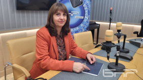 Министър Ефремова: Ще предложа МРЗ да бъде с максималния размер 672,80 евро