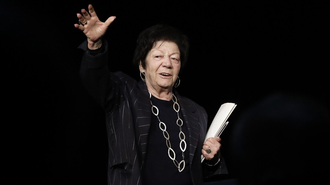 Ушла из жизни писательница Божана Апостолова