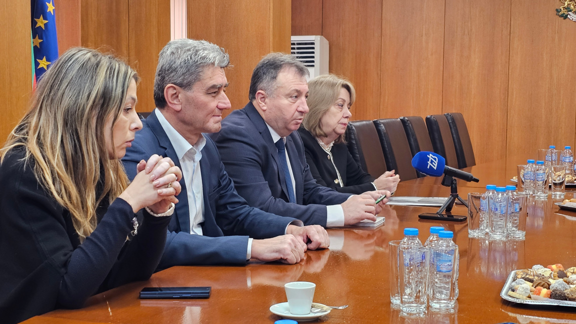 Първи брифинг в Община Шумен без журналистически въпроси