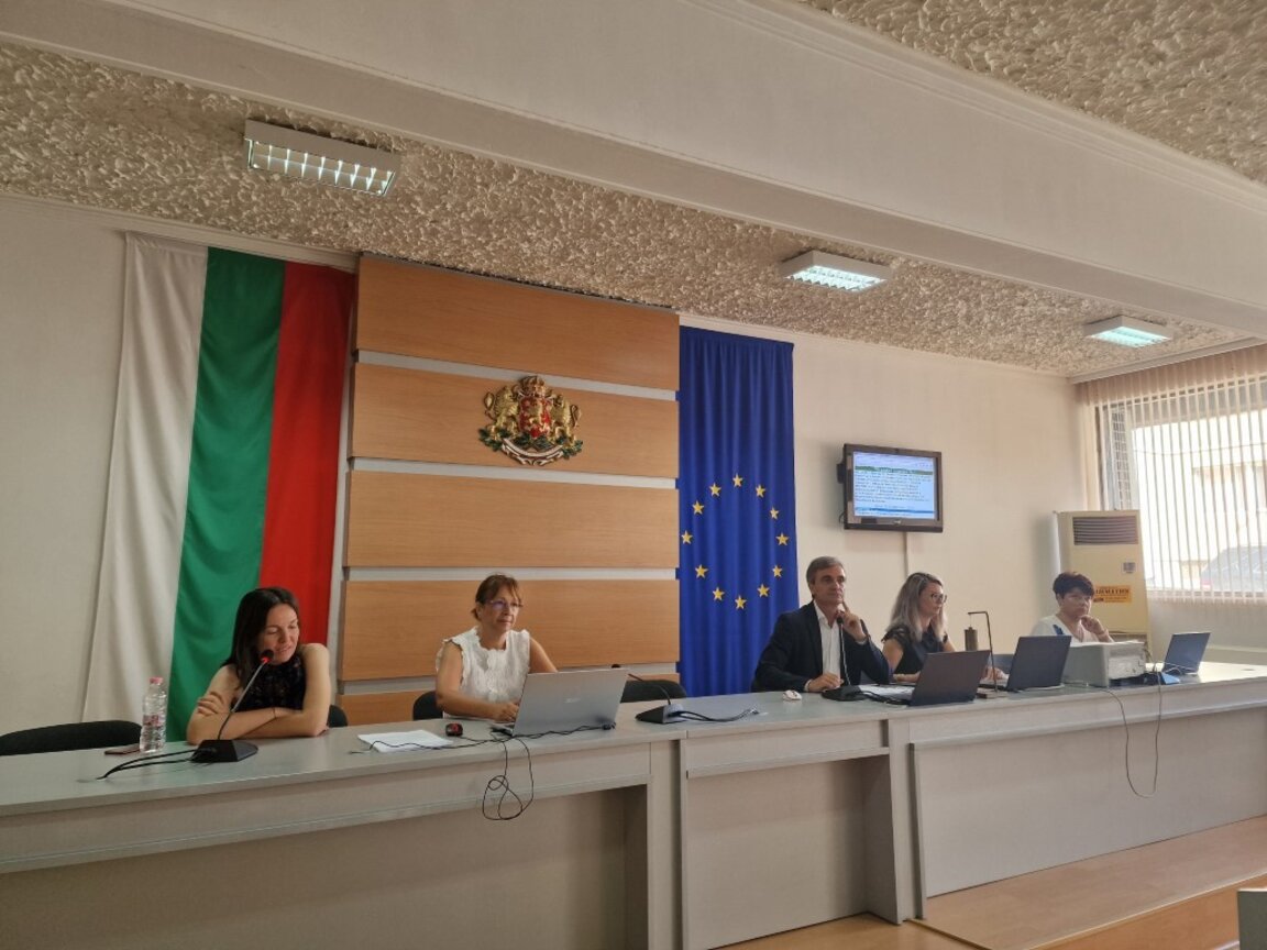 Казанлък и Павел баня ще купуват заедно нови електробуси