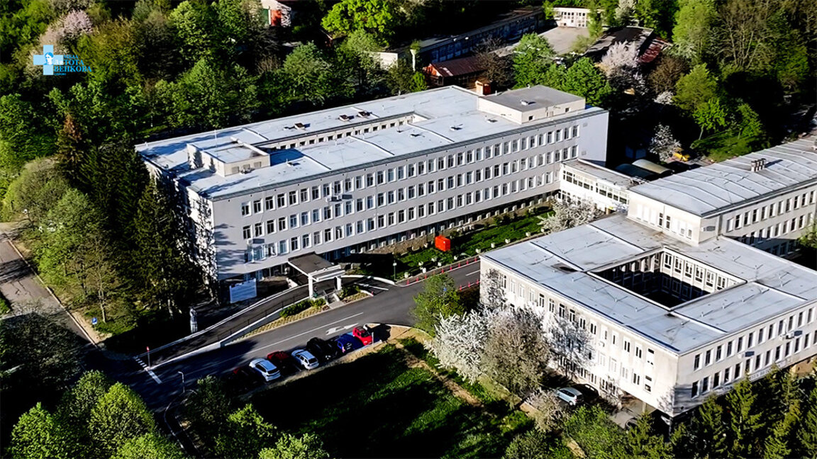El ministro de Sanidad inaugura el helipuerto del hospital polivalente de Gabrovo