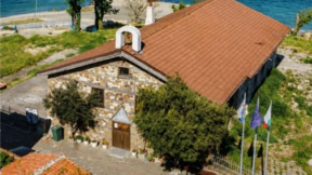 Liturgji hierarkike bashkon klerin bullgar dhe atë grek në Pomorie