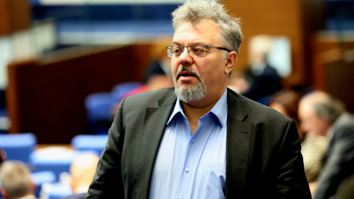 Манол Пейков