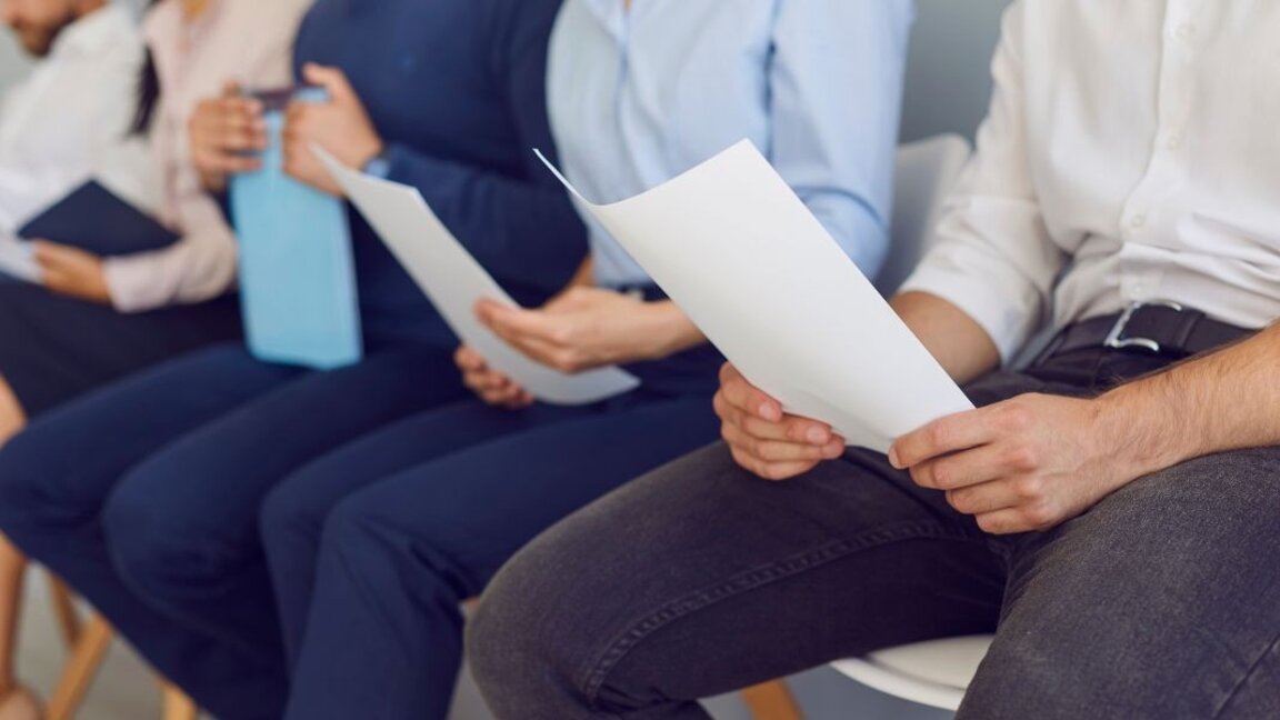 Бежанците – малка, но важна част от търсещите работа в България