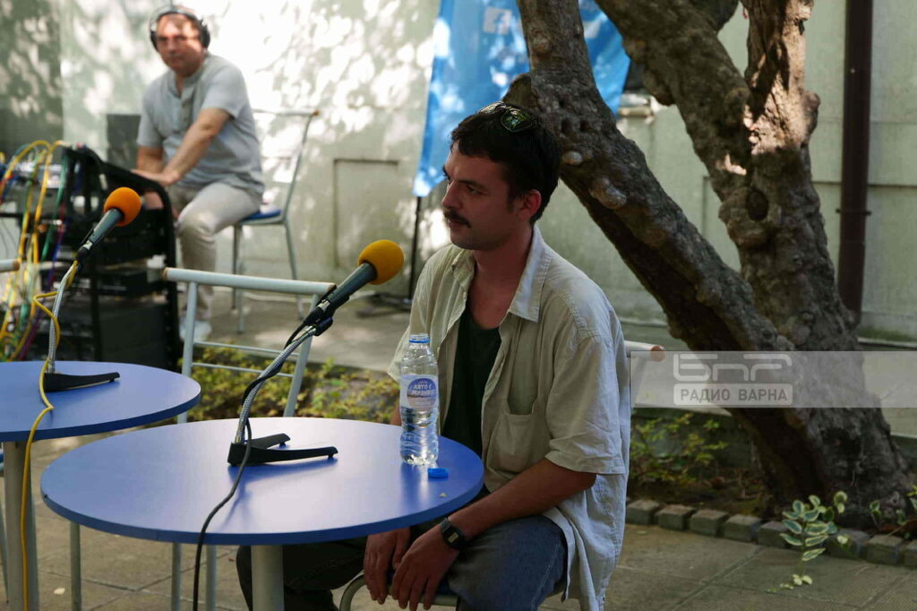 Визуален артист: Контракултурният характер на Варна повлиява подхода към правене на изкуство