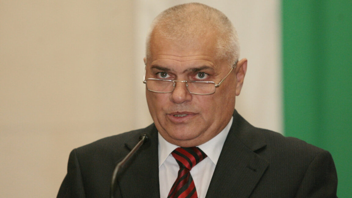 От години произвеждаме барут и снаряди, но протести не е имало