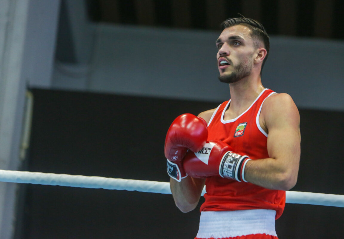 Уилиам Чолов