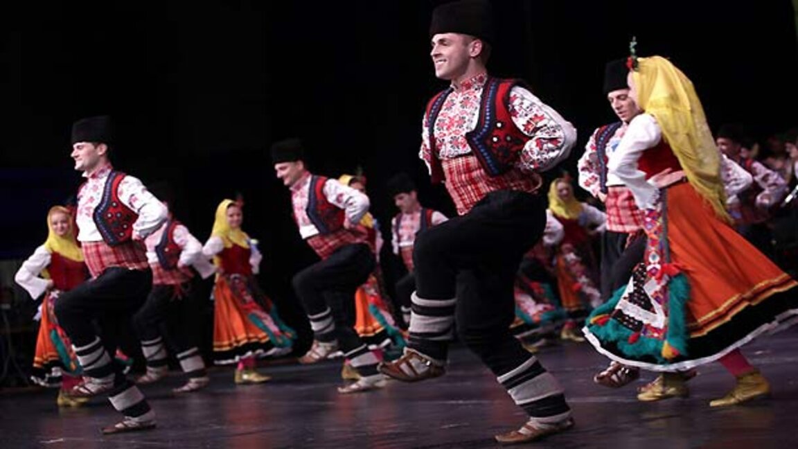 Фолклорен фестивал в подножието на Витоша събира изпълнители от девет страни
