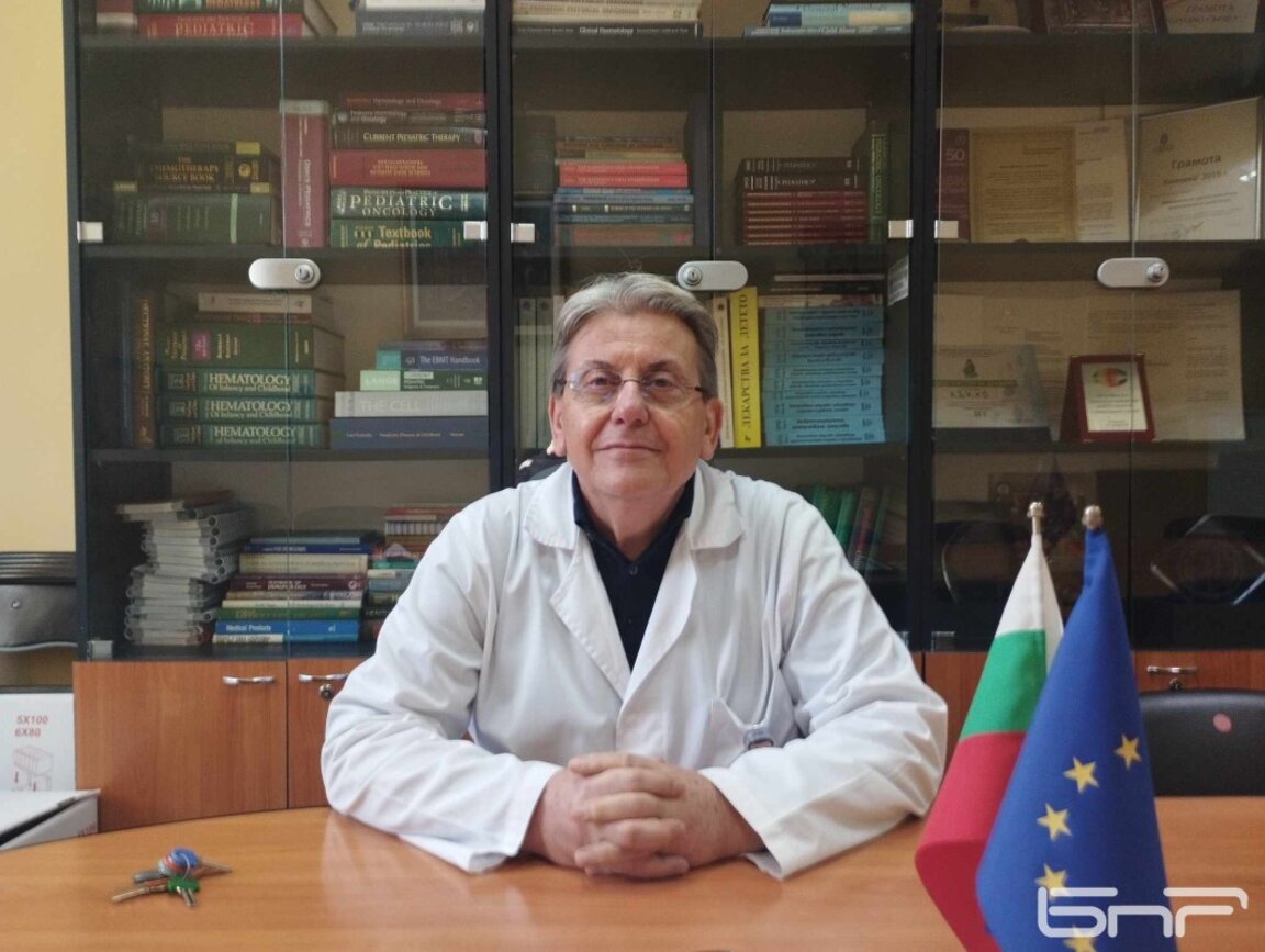 Проф. Добрин Константинов - началник на Клиника по детска клинична хематология и онкология в УМБАЛ „Ц. Йоанна-ИСУЛ“