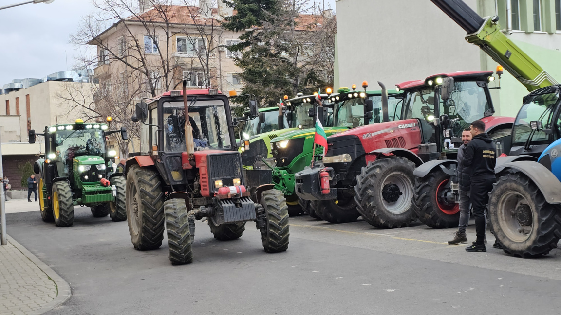 Протестът на земеделците в Сливен бе прекратен