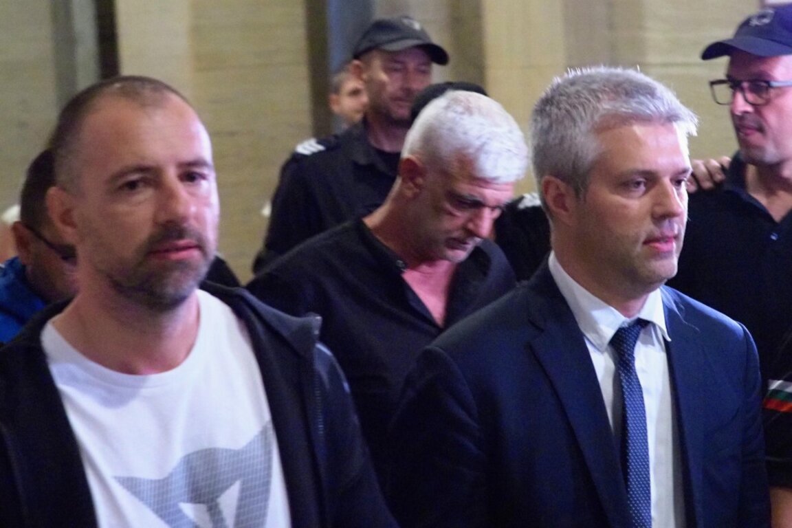 Йордан Кателиев, Ивайло Маринов, Благомир Коцев в съда