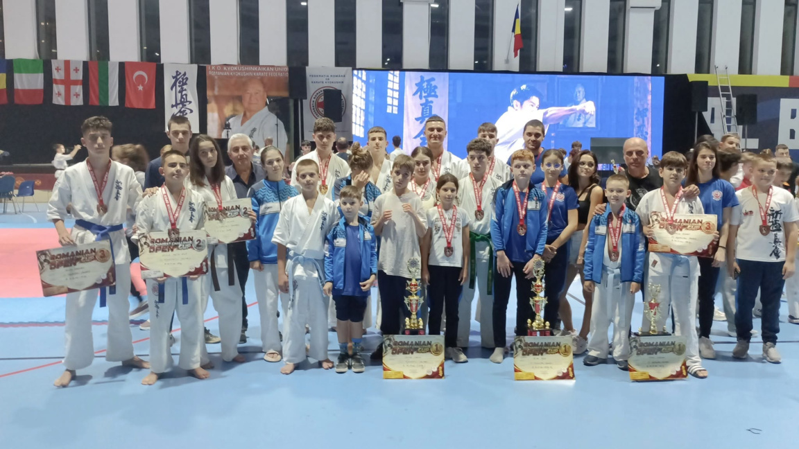 Шуменските каратисти триумфираха в Букурещ