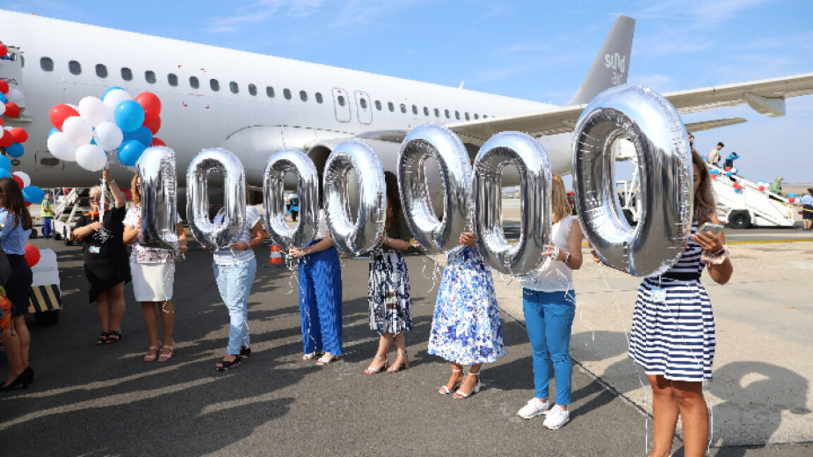 Aeroportul din Burgas a întâmpinat pasagerul cu numărul un milion