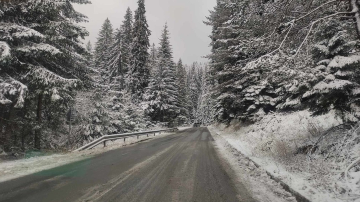 Сняг на прохода "Превала"